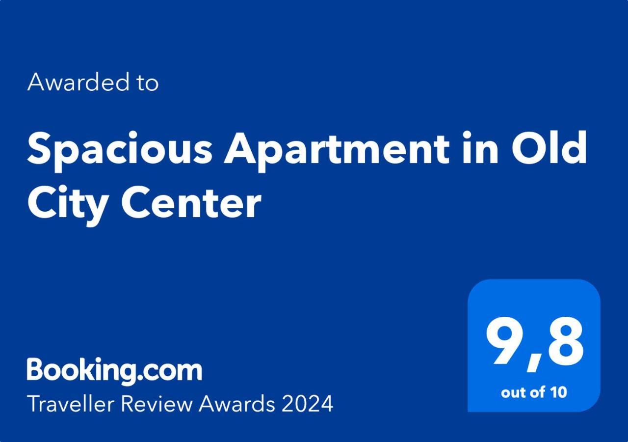 Modern Apartment In Old City Center ลวีฟ ภายนอก รูปภาพ