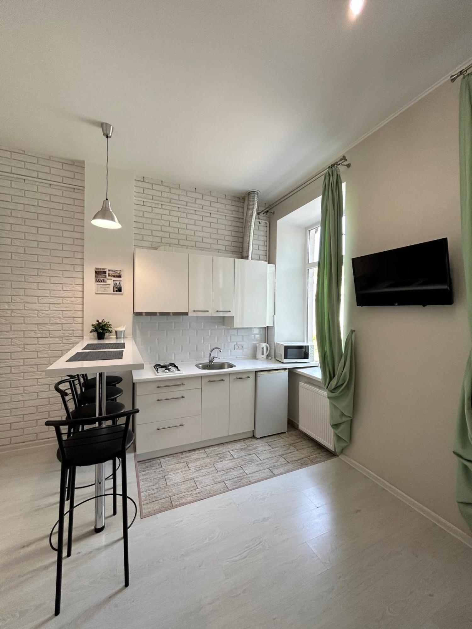 Modern Apartment In Old City Center ลวีฟ ภายนอก รูปภาพ